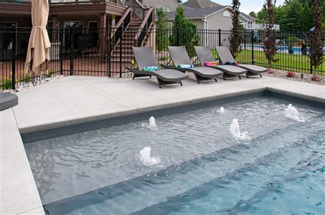 vinyl pool walls